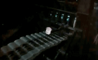 02 Y a t il un pilote dans l Avion Cinéma International Multi Média 