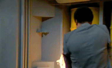 Airport 2 - The Sequel Airplane V International Multimedia 