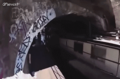 Accident Crash - Running aground Boats Transport Humor -  Fun 