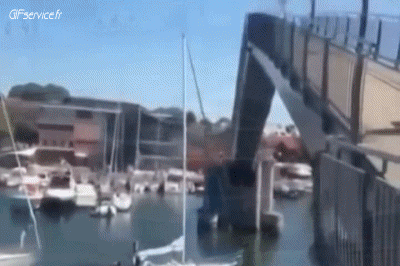 Accident Crash Echouage Bateaux Transports Humour - Fun 