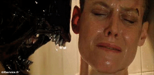 Alien-Alien ricreazioni d'arte covid contenimento Getty sfida Cinema - Heroes Morphing - Sembra Umorismo -  Fun 