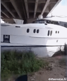 Accident Crash - Running aground 2 Boats Transport Humor -  Fun 