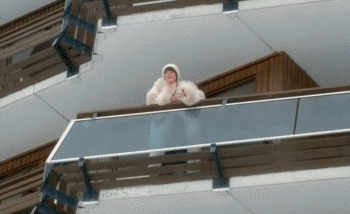 Hey vous avez oublié quelque chose-Hey vous avez oublié quelque chose 02 - Font du ski  Video GIF Les Bronzés Cinéma - France Multi Média 