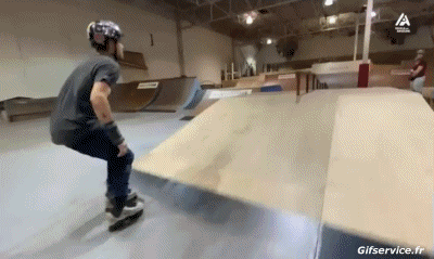 Gamelle Fail Roller Skate Sports Humor -  Fun 