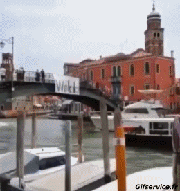 Accident Crash Echouage Bateaux Transports Humour - Fun 