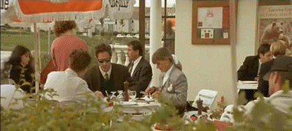 Solange appelle les flics y a la clocharde qui enmerde encore roger ...-Solange appelle les flics y a la clocharde qui enmerde encore roger ... Les Visiteurs Les Visiteurs Film Francia Multimedia 