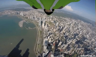 Wingsuit Stadt Fallschirmspringen Sport Humor -  Fun 