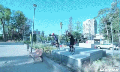 Fun Win Skyrunner Stilts PEOPLE Humor -  Fun 