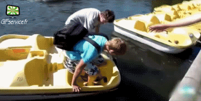 Accident Fail Boats Transport Humor -  Fun 