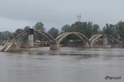 Démolition Lieux - Nature Humour - Fun 