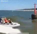 Humor -  Fun Transport Boats Accident Crash - Running aground 