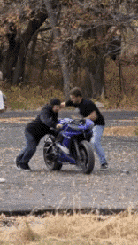 Umorismo -  Fun Trasporti Moto Route Gamelles Fail 02 