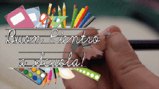 Messages Italian Buon Rientro a Scuola Animated Background 004 