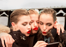 Humour - Fun GIF Artistes Elle Muliarchyk 