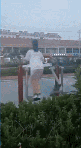 Humour - Fun PERSONNAGES Balançoire Fun Win 