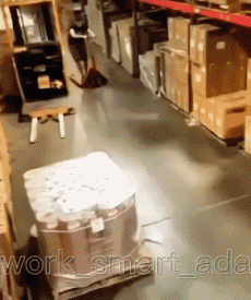 Humor -  Fun PEOPLE At work Fun - Win 