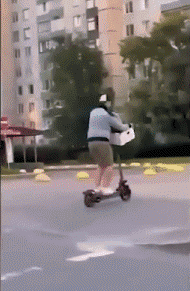 Humor -  Fun Transport Scooter Fail 