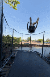 Humor -  Fun Sport Trampolin Draußen Fail 