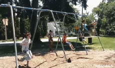 Humour - Fun PERSONNAGES Balançoire Gamelles Fail 