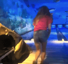 Humor -  Fun Sport Bowling Fail 