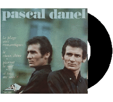 La plage aux romantiques - le vieux chene - Pierrot le sait - Si tu me suis-Multimedia Música Compilación de 60' Francia Pascal Danel La plage aux romantiques - le vieux chene - Pierrot le sait - Si tu me suis