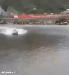 Humour - Fun Transports Bateaux Accident Crash Echouage 