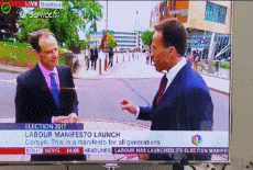 Humor -  Fun PEOPLE Journalist Fail 