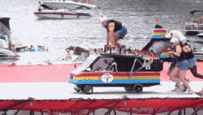 Humor -  Fun MENSCHEN Red Bull Challenge Flugtag Cincinati 