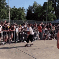 Humour - Fun Sports Skateboard Free Style Fun - Win 03 