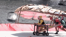 Humor -  Fun PEOPLE Red Bull Challenge Flugtag Cincinati 