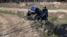 Humor -  Fun Transport Tractor Accident Fail 