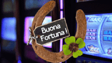 Messages Italien Buona Fortuna Fond Animé 002 