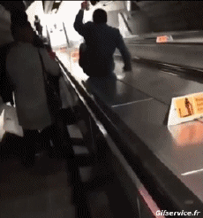 Umorismo -  Fun PERSONE Acrobazie Nei trasporti pubblici 