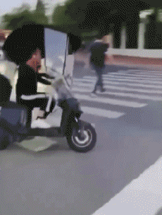 Humor - Fun Transporte Scooter Fun Accident - Fail 