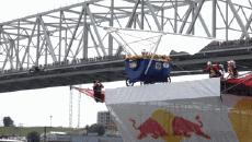 Humor - Fun GENTE Red Bull Challenge Flugtag Cincinati 