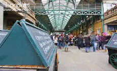 Humor -  Fun Places -TimeLapse GB - Londres 