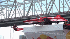 Humor -  Fun MENSCHEN Red Bull Challenge Flugtag Cincinati 