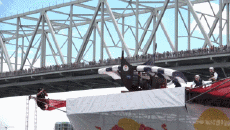 Humor -  Fun PEOPLE Red Bull Challenge Flugtag Cincinati 