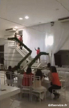 Humour - Fun PERSONNAGES Dans l escalier Gamelles Fail Serie 01 