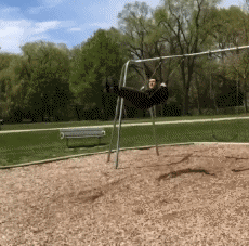 Umorismo -  Fun PERSONE Altalene Gamelles Fail 