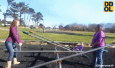 Humor -  Fun PEOPLE Swings Gamelles Fail 