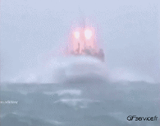 Humor -  Fun Transport Boote Große Wellen 